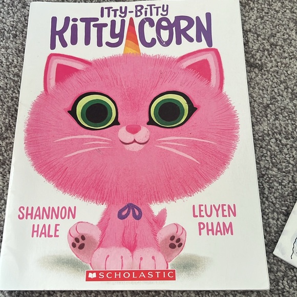 Children’s paperback books set of 6 - Picture 2 of 9